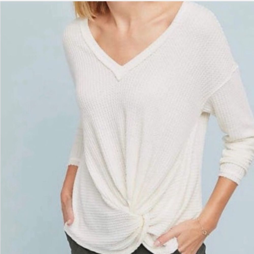 Akemi + Kin Anthropologie White Waffle Knit Tie Knot Henley Asymmetrical Tee Med